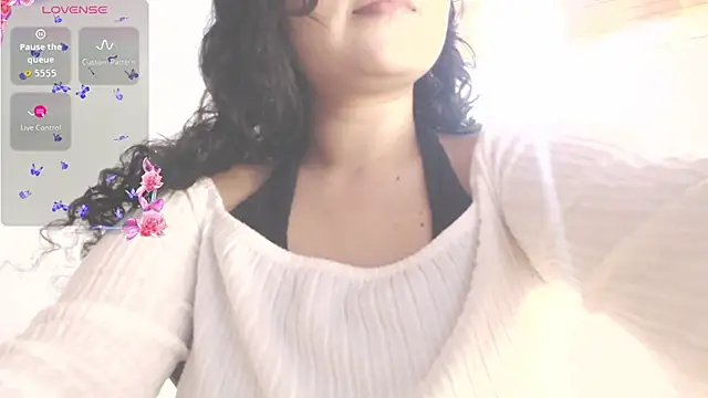 Amara18  online show from 12/18/25, 02:28