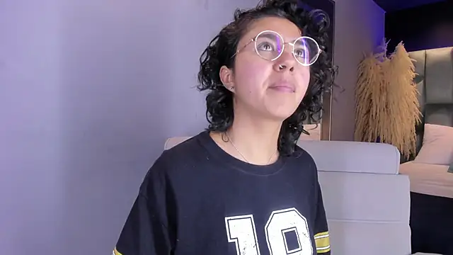 Amareto  online show from 02/11/25, 06:22