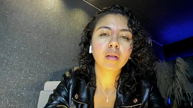 Amareto  online show from 10/12/25, 12:04