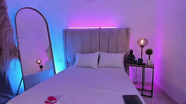 SakuraKato online show from 02/25/25, 11:30