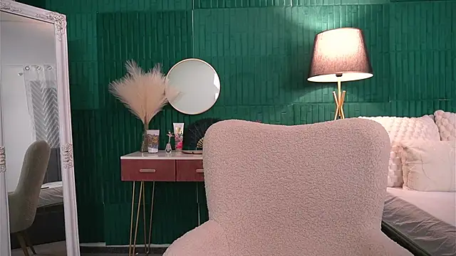 HaileyMoonn online show from 11/28/25, 04:26