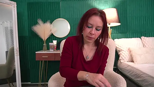 HaileyMoonn online show from 11/29/25, 03:53