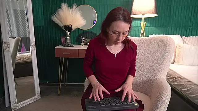 HaileyMoonn online show from 03/16/26, 04:18