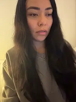 PetitLumiere online show from 02/04/26, 04:29