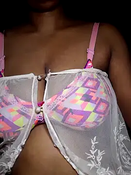 Snapshot of angelsilvia chatting on 03/15/25, 08:21 angelsilvia online show from 03/15/25, 08:21