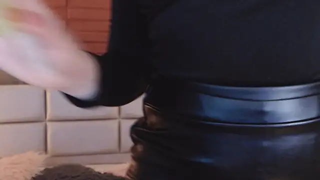 Ammy Castro online show from 01/04/25, 03:17