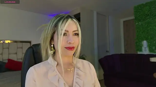 Ammy Castro online show from 09/24/25, 09:18