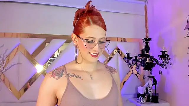 Juliana Saenzz online show from 02/25/25, 12:55