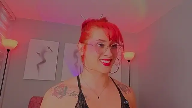Juliana Saenzz online show from 03/23/26, 04:44