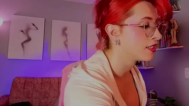 Juliana Saenzz online show from 06/21/26, 10:56