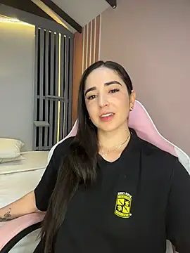 Victoria-And1 online show from 02/05/26, 01:43