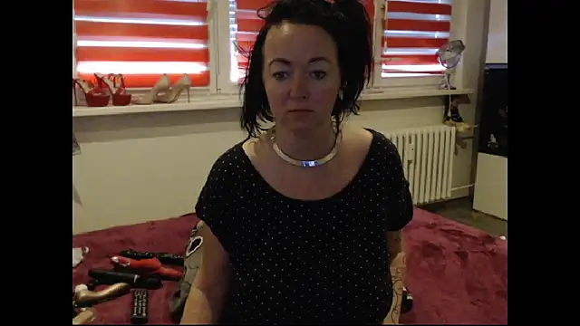 Alexie33 online show from 04/10/26, 06:18