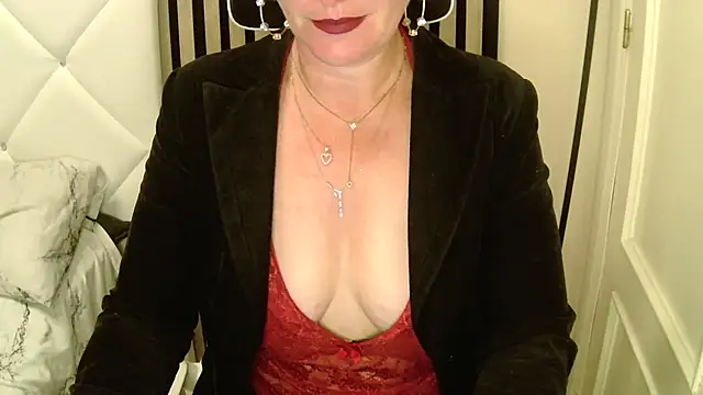 xxNoeliaxx online show from 12/02/25, 07:36