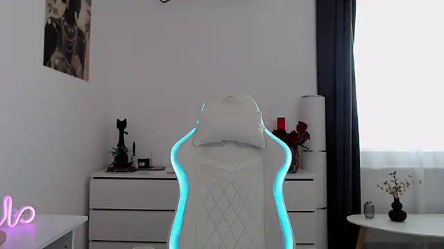 Simply the best online show from 10/17/25, 09:01