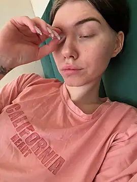 Lisaaa Alisa online show from 02/25/26, 04:11