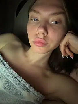 Snapshot of Lisaaa_Alisa chatting on 06/20/26, 10:12 Lisaaa Alisa online show from 06/20/26, 10:12
