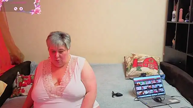 Klio5678 online show from 02/19/26, 08:54