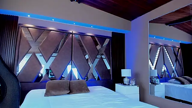 carina rossi online show from 02/25/25, 06:31