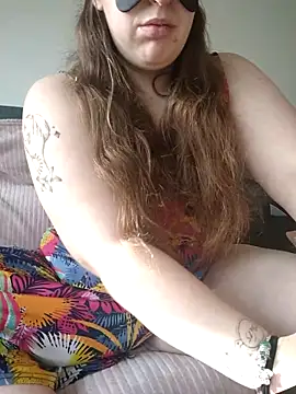 FrancaiseLynne online show from 02/15/25, 08:44