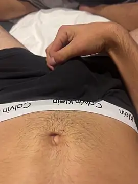 h0rnyguy001 online show from 10/05/25, 09:45