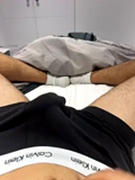 h0rnyguy001 online show from 10/17/25, 06:05