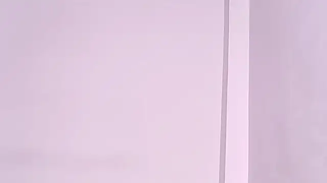 Snapshot of caarlywhitee chatting on 02/06/25, 10:21 caarlywhitee online show from 02/06/25, 10:21