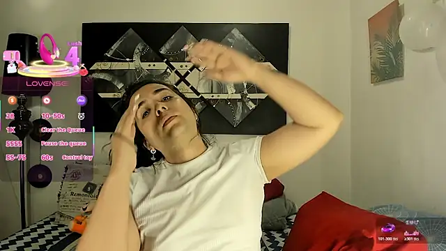 SARAMISHA online show from 02/10/26, 02:04