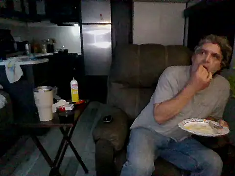 lateniter online show from 01/07/26, 01:41