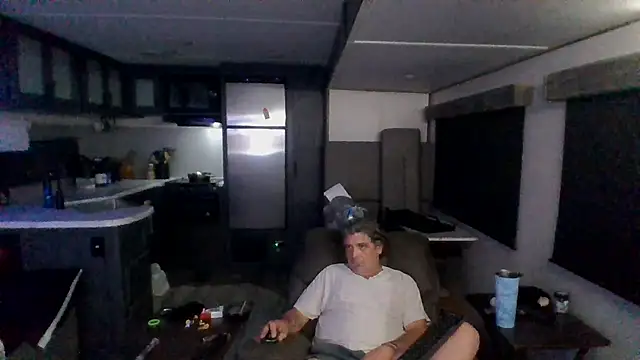 Snapshot of lateniter chatting on 07/06/26, 03:58 lateniter online show from 07/06/26, 03:58