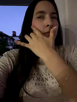 LittleDoll    online show from 11/02/25, 10:56