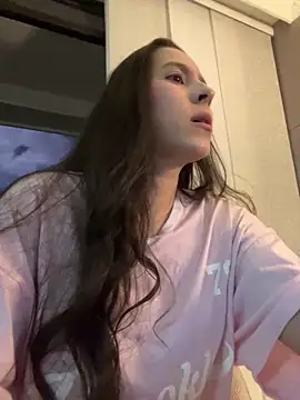 LittleDoll    online show from 11/11/25, 11:05