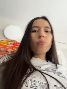 LittleDoll    online show from 03/15/26, 01:06