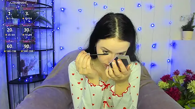 Snapshot of Lori__Hell chatting on 02/14/25, 02:50 Lori Hell online show from 02/14/25, 02:50