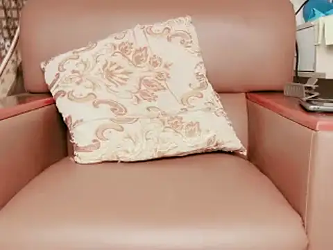 nina9384 online show from 12/16/25, 10:37