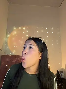 Snapshot of nerak_1a_ chatting on 11/05/25, 05:57 nerak 1a online show from 11/05/25, 05:57