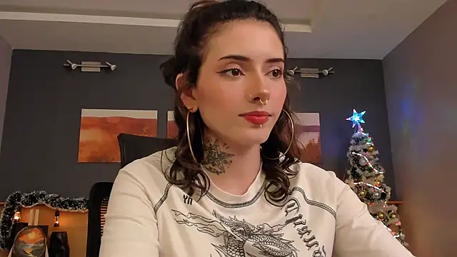 Snapshot of LiliJones_ chatting on 12/04/24, 07:45 LiliJones online show from 12/04/24, 07:45