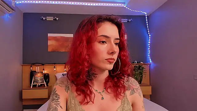 Snapshot of LiliJones_ chatting on 01/11/25, 04:57 LiliJones online show from 01/11/25, 04:57