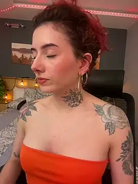 Snapshot of LiliJones_ chatting on 01/18/25, 07:48 LiliJones online show from 01/18/25, 07:48