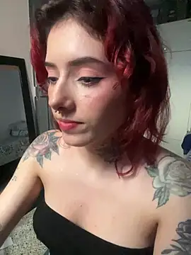 Snapshot of LiliJones_ chatting on 02/07/25, 09:48 LiliJones online show from 02/07/25, 09:48