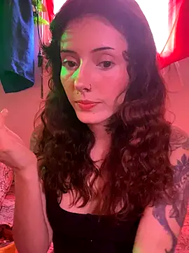 Snapshot of LiliJones_ chatting on 10/02/25, 05:31 LiliJones online show from 10/02/25, 05:31