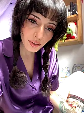 Snapshot of LiliJones_ chatting on 11/06/25, 03:35 LiliJones online show from 11/06/25, 03:35