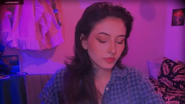 LiliJones  online show from 03/28/26, 07:46