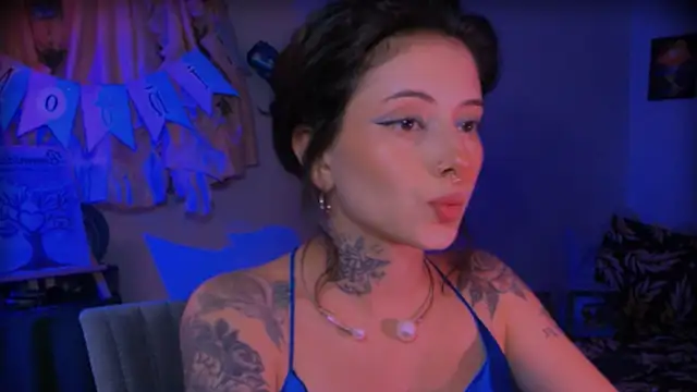 LiliJones  online show from 04/01/26, 07:44