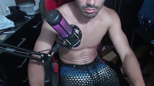 Snapshot of m16x16x chatting on 12/05/25, 06:00 m16x16x online show from 12/05/25, 06:00