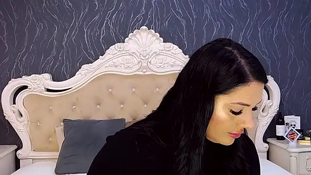 Lauren Saint online show from 11/23/25, 09:53