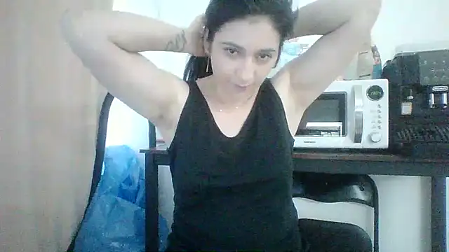 Snapshot of davenmichelle00 chatting on 06/02/26, 03:58 davenmichelle00 online show from 06/02/26, 03:58