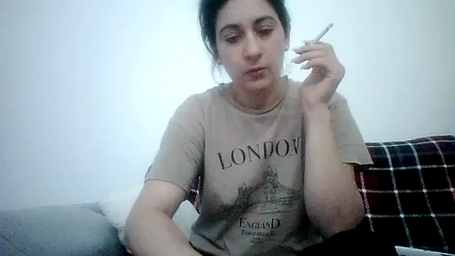 Snapshot of davenmichelle00 chatting on 06/20/26, 04:37 davenmichelle00 online show from 06/20/26, 04:37