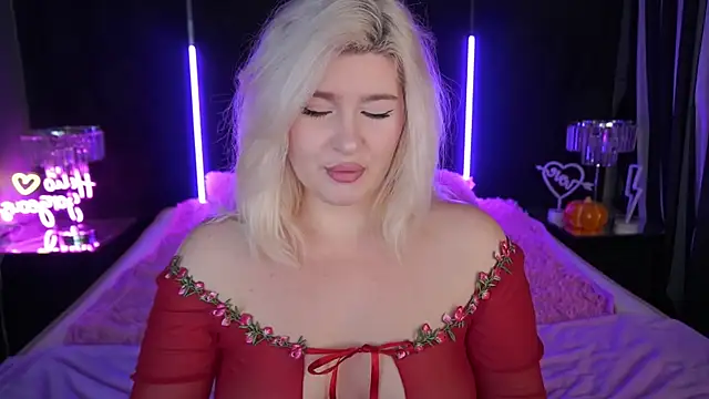 CocoSecretss online show from 11/29/25, 07:44