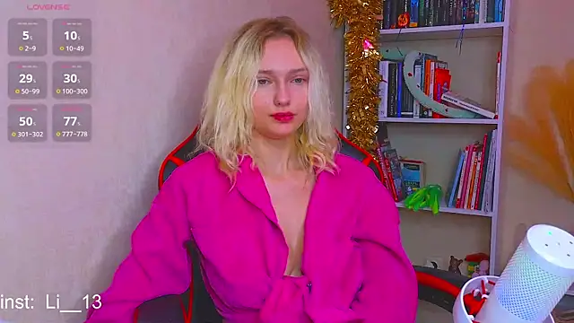 Angelina  1 online show from 12/25/24, 12:48