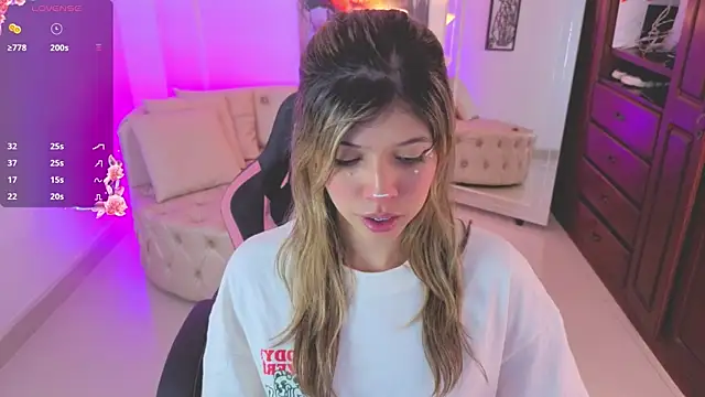 NATAASHA    online show from 09/16/25, 03:18